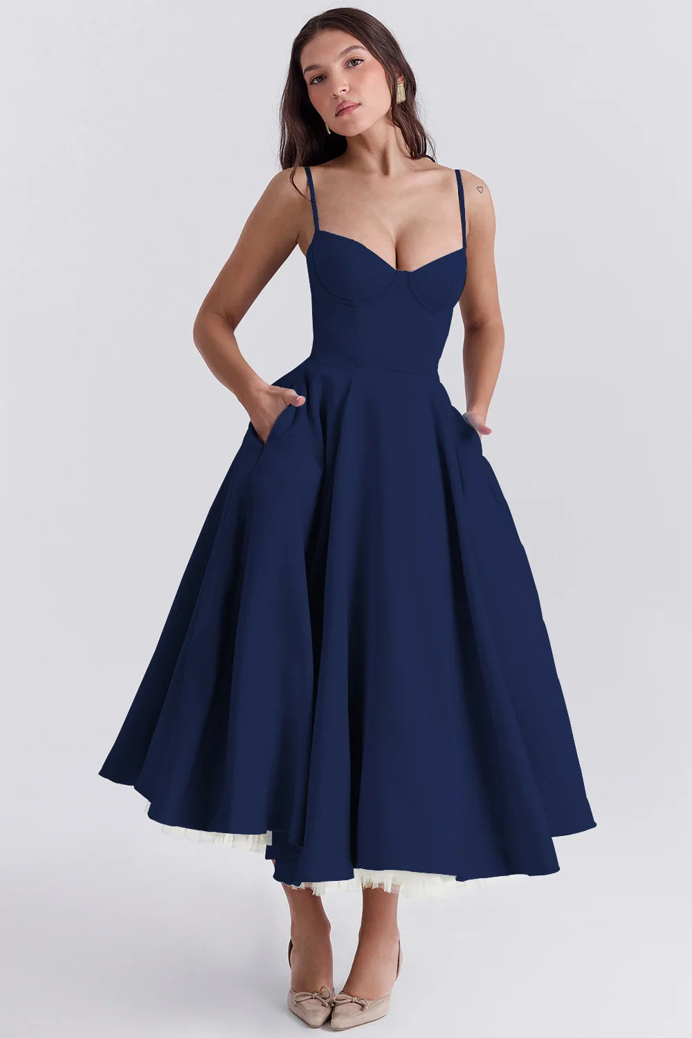**Vestido Avrilyaan Midi A-Line – Elegância Sexy para Férias e Festas**