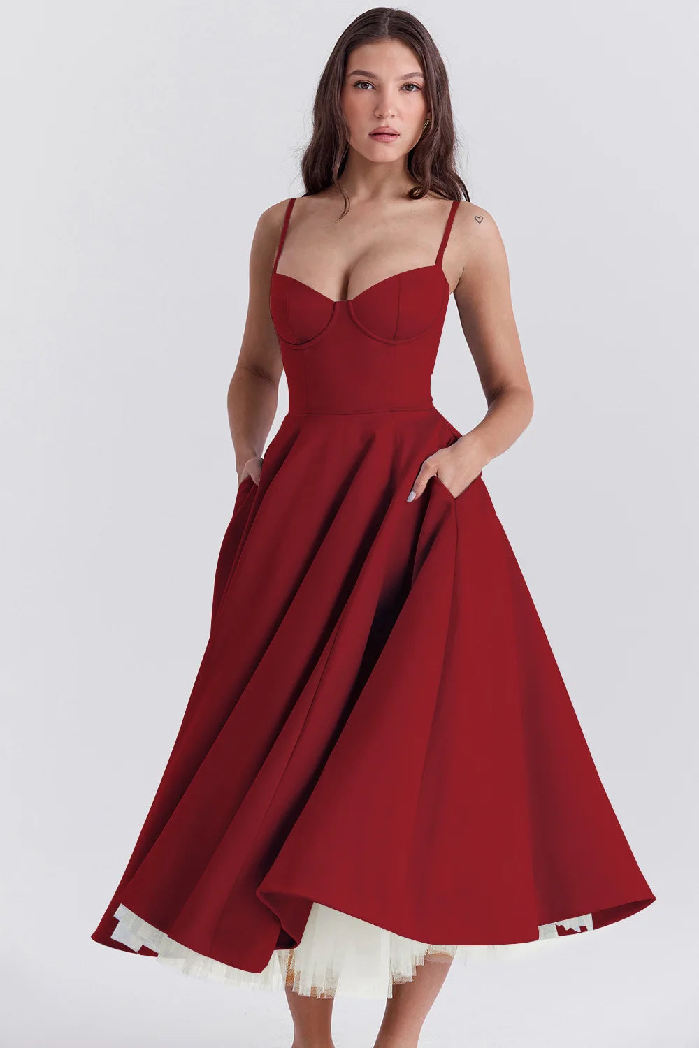 **Vestido Avrilyaan Midi A-Line – Elegância Sexy para Férias e Festas**